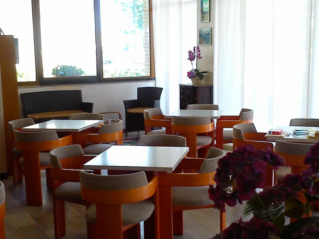 Hotel Darsena チェゼナーティコ エクステリア 写真