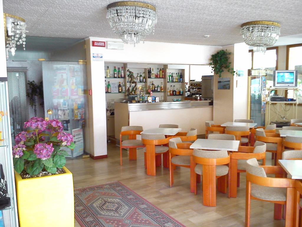 Hotel Darsena チェゼナーティコ エクステリア 写真
