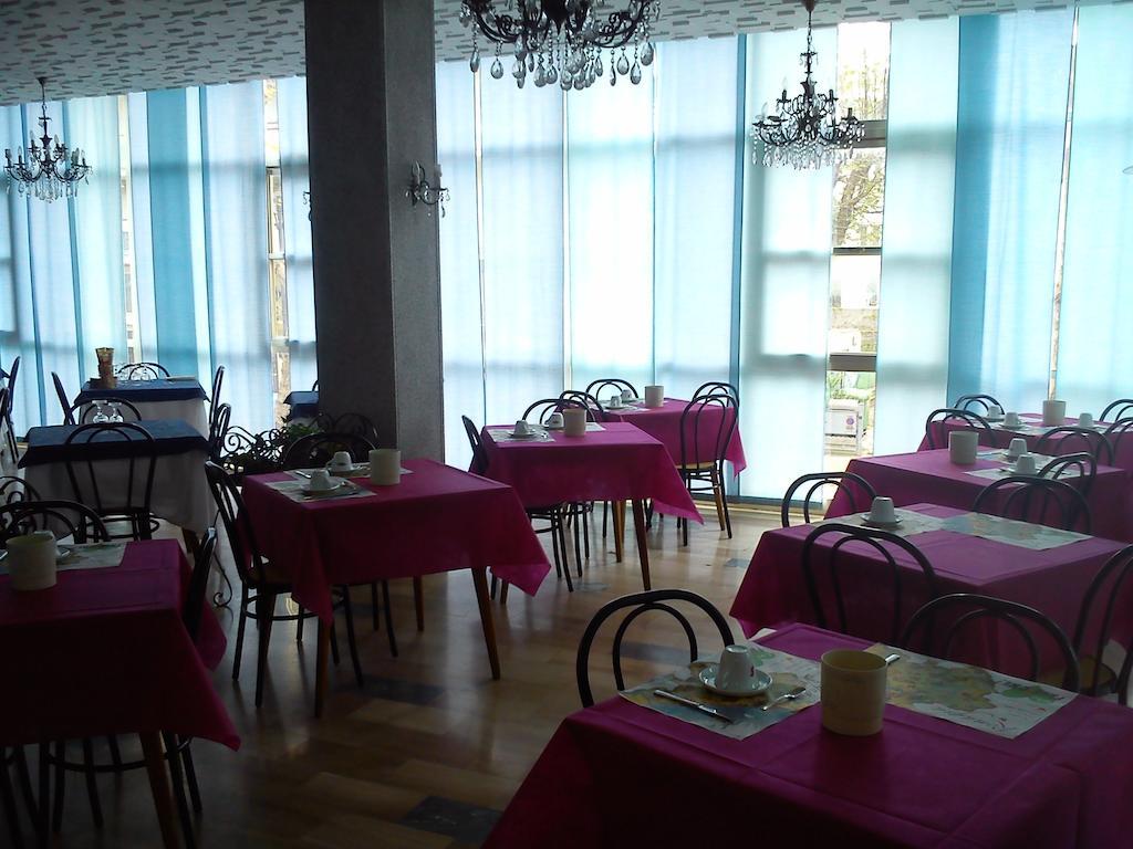 Hotel Darsena チェゼナーティコ エクステリア 写真