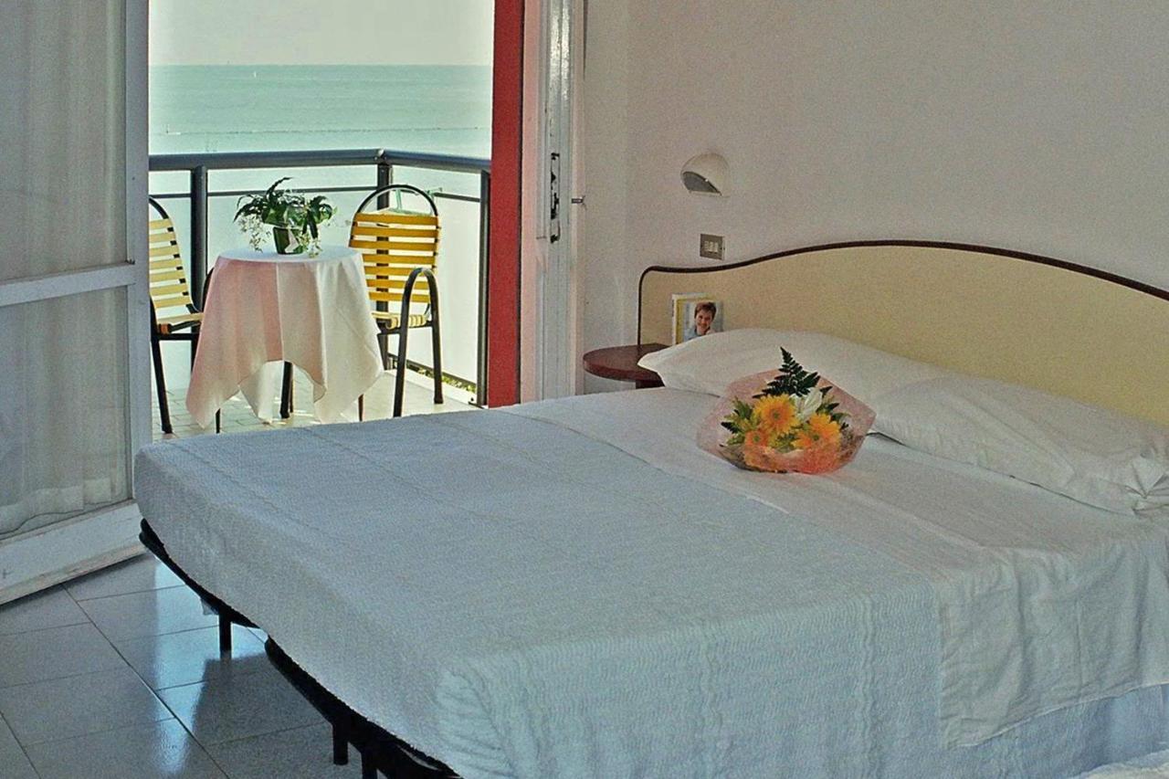 Hotel Darsena チェゼナーティコ エクステリア 写真