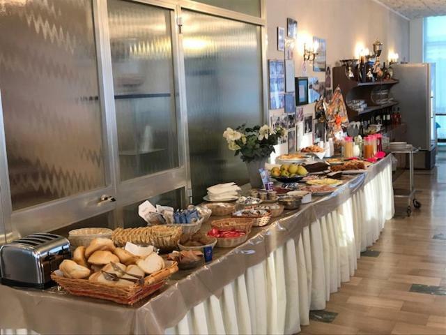 Hotel Darsena チェゼナーティコ エクステリア 写真